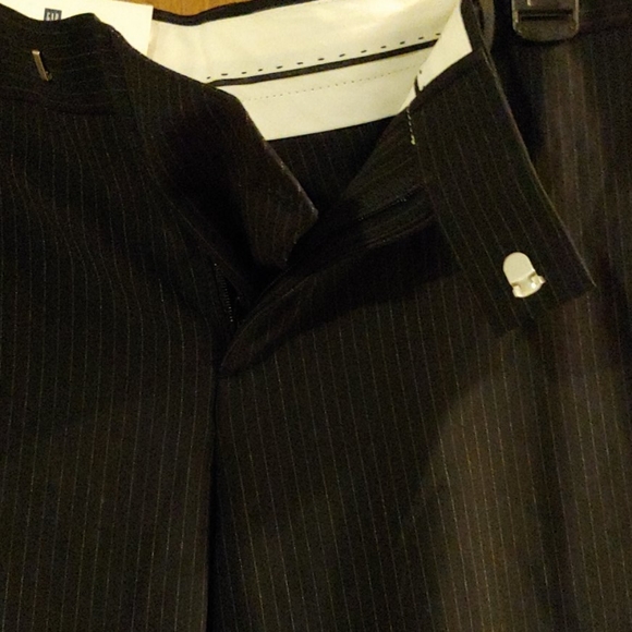 Capris - Picture 3 of 6